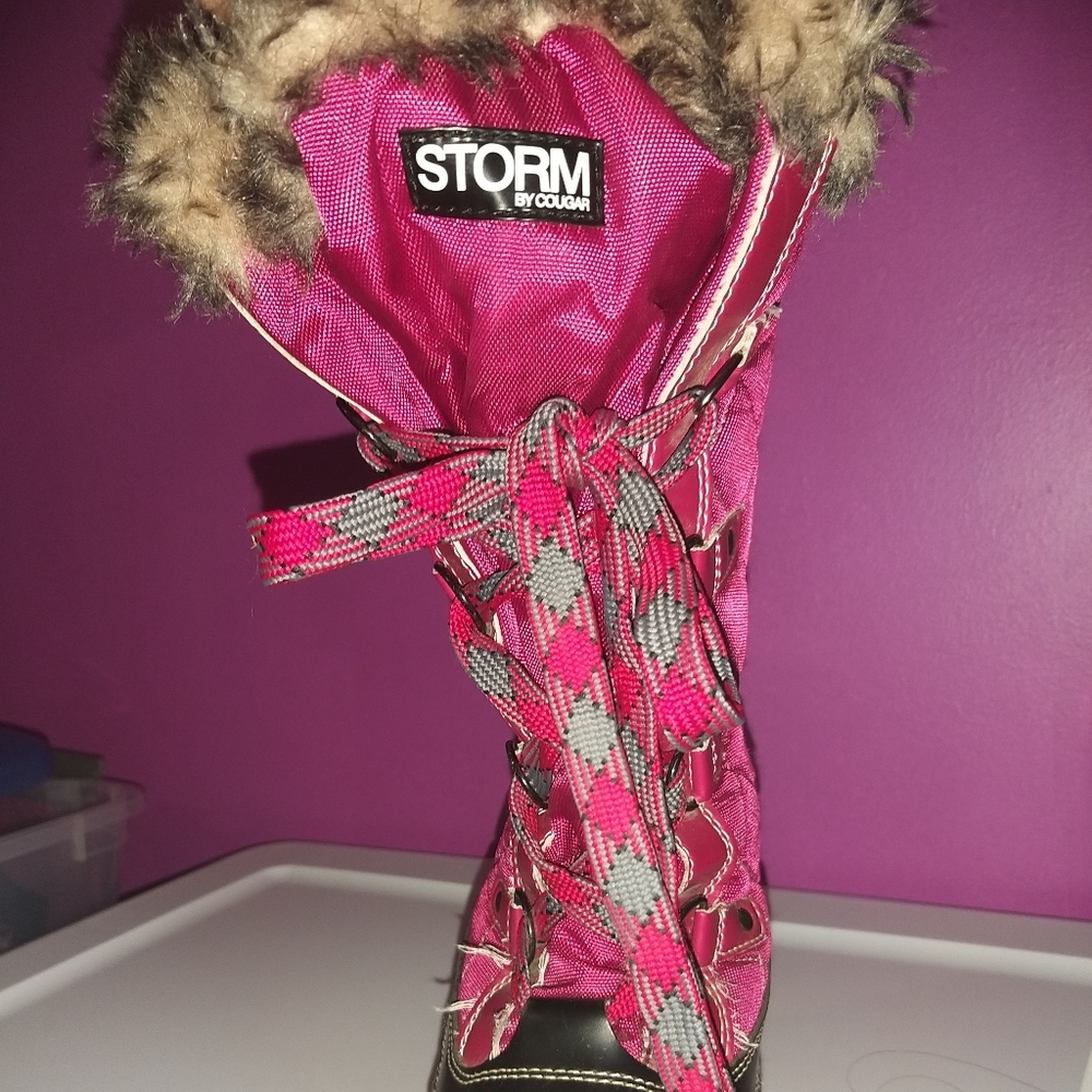 Boots - Picture 2 of 3